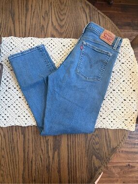 Levi's Wedgie Straight Leg Jeans